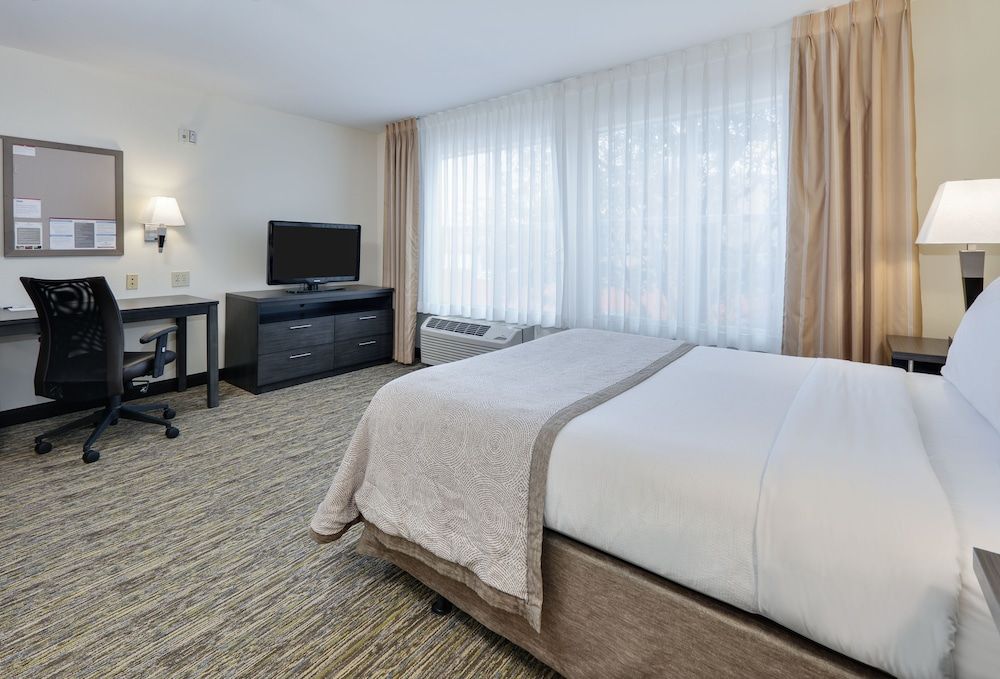 Studio Suite, 1 Queen Bed, Non Smoking, Kitchen