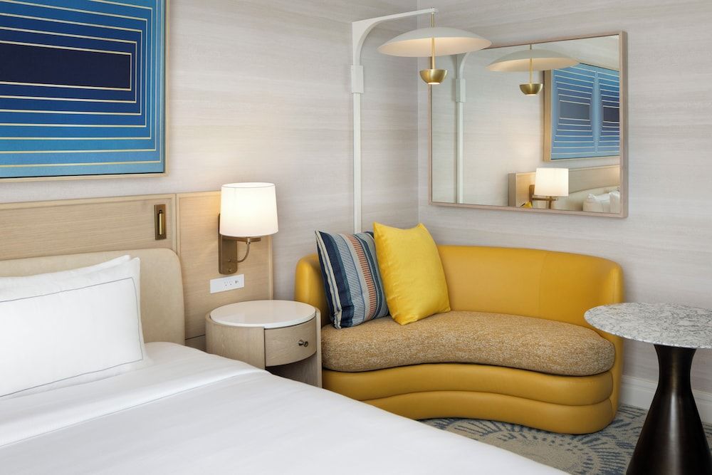 Deluxe Room, 2 Queen Beds, Accessible, Bathtub (Mobility & Hearing)