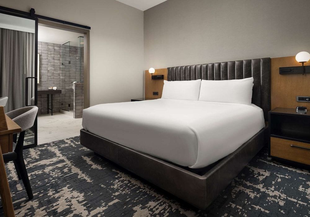 Suite, 1 Bedroom (Top Floor)