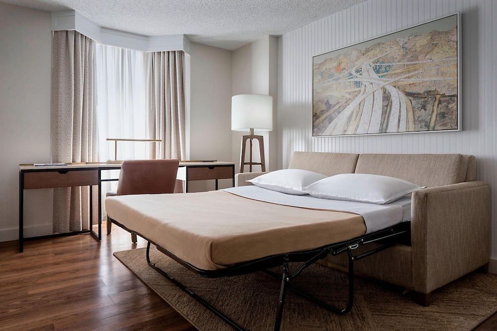 Suite, 1 Bedroom, Non Smoking, Balcony (Balcony)