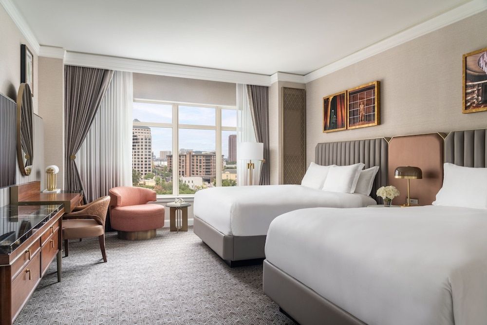 Deluxe Room, 2 Queen Beds (Mobility Accessible, Roll-In Shower)