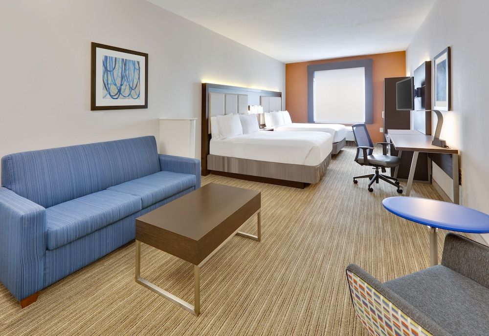 Suite, 2 Queen Beds (Mini)