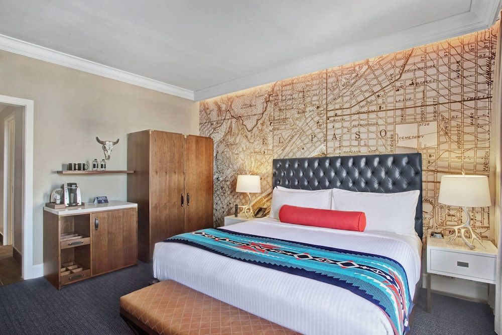 Deluxe Room, 1 King Bed