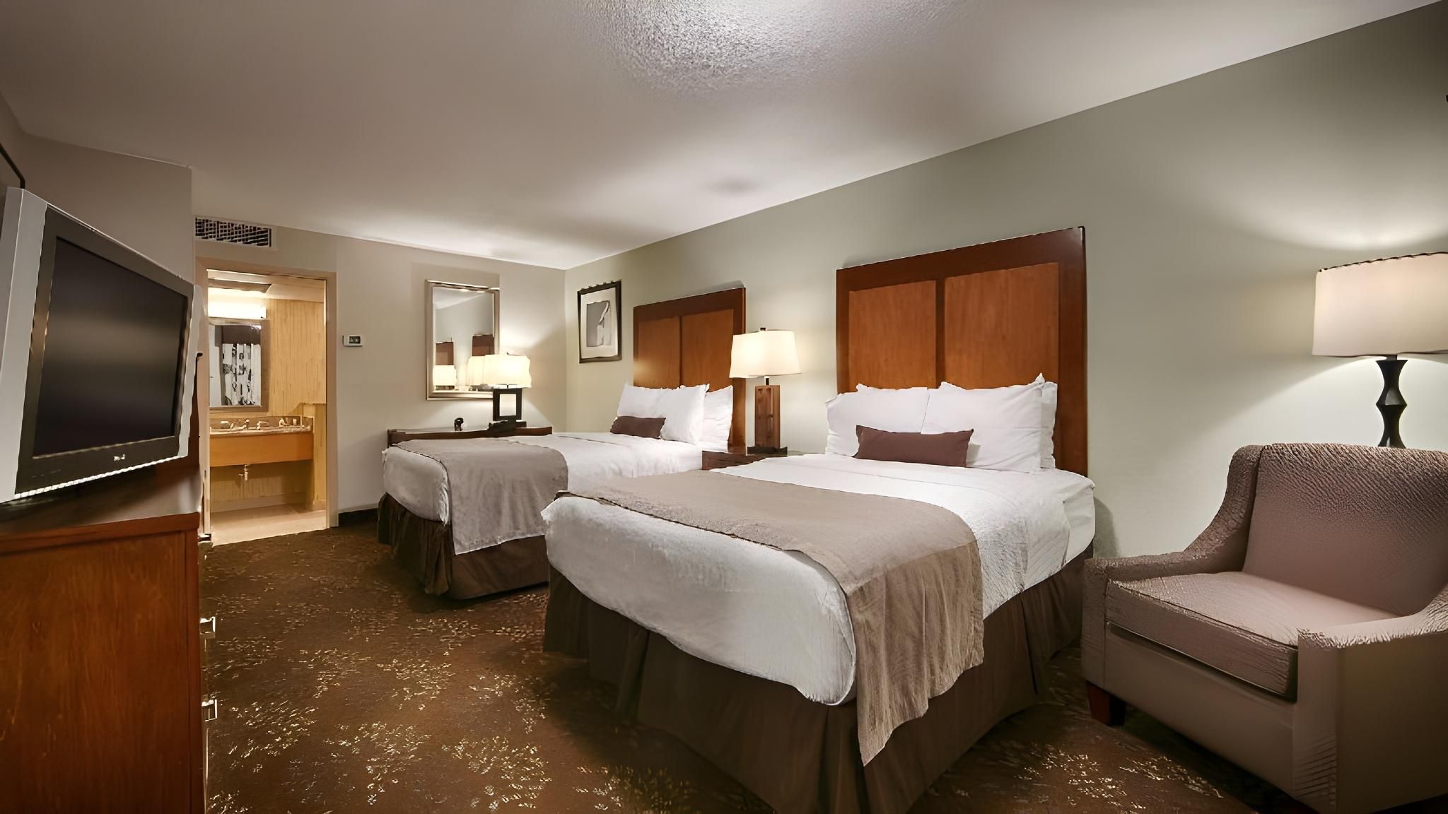 2 double beds, nonsmoking