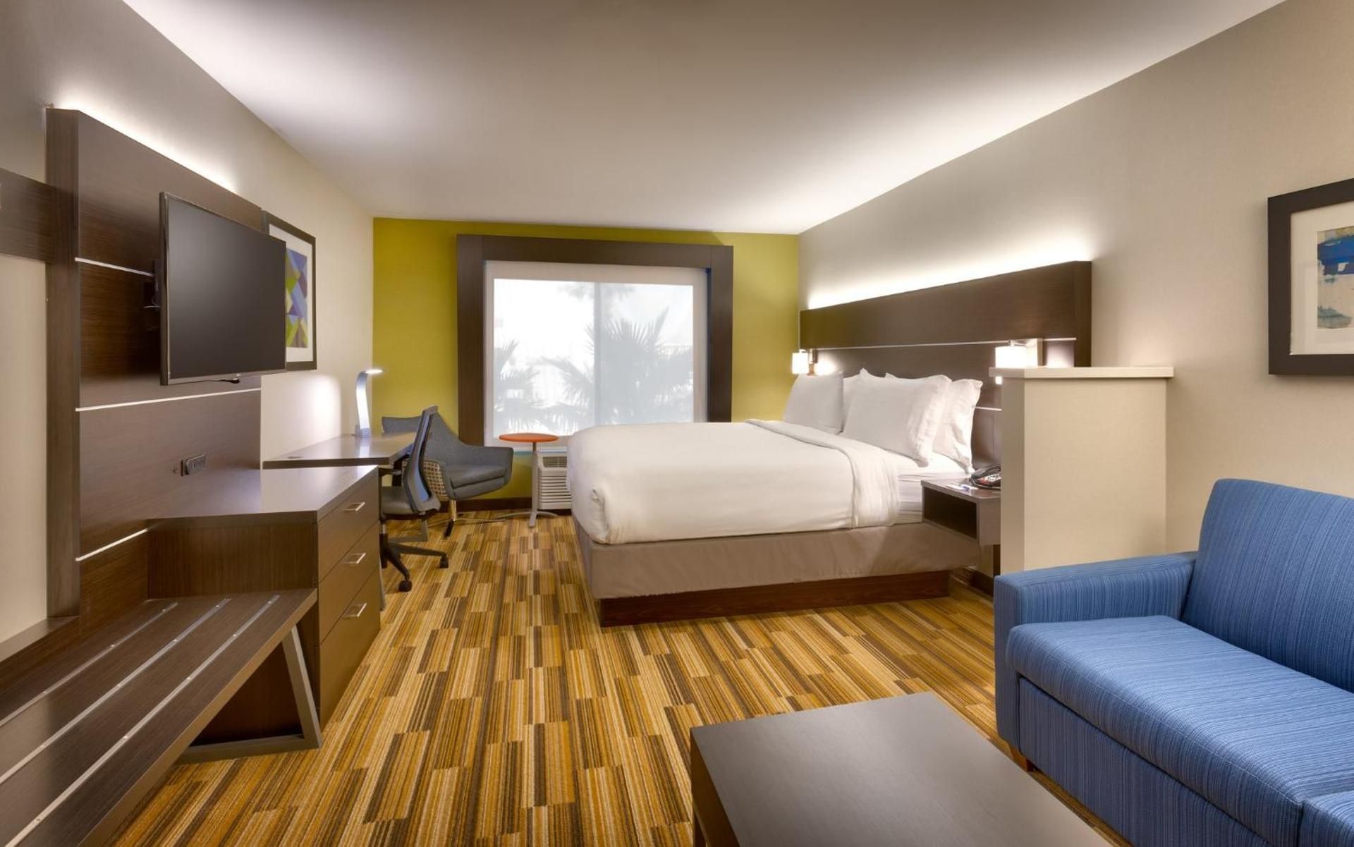 Deluxe King Room - Hearing Accessible