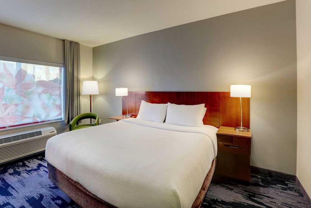 Room, 1 King Bed, Non Smoking