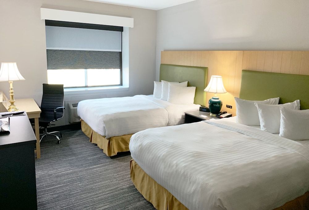Room, 2 Queen Beds, Non Smoking