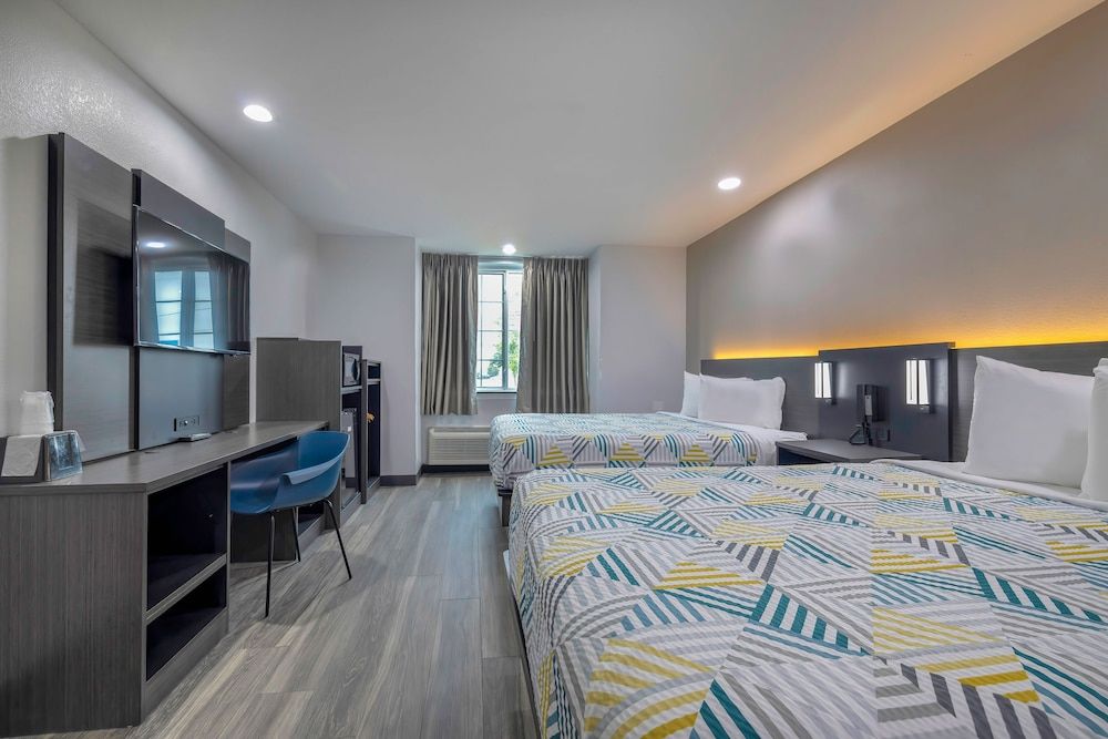 Deluxe Room, 2 Queen Beds, Smoking, Refrigerator & Microwave