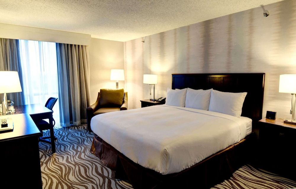Premium Room, 1 King Bed with Sofa bed, Non Smoking