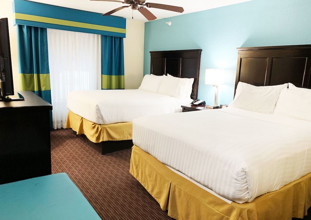 Suite, Multiple Beds
