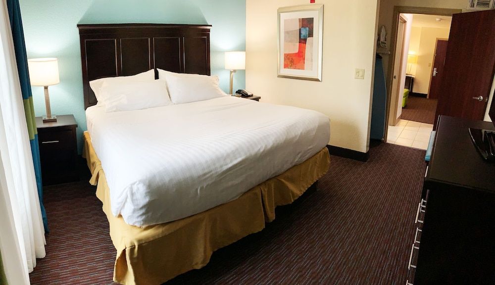 Suite, 1 King Bed