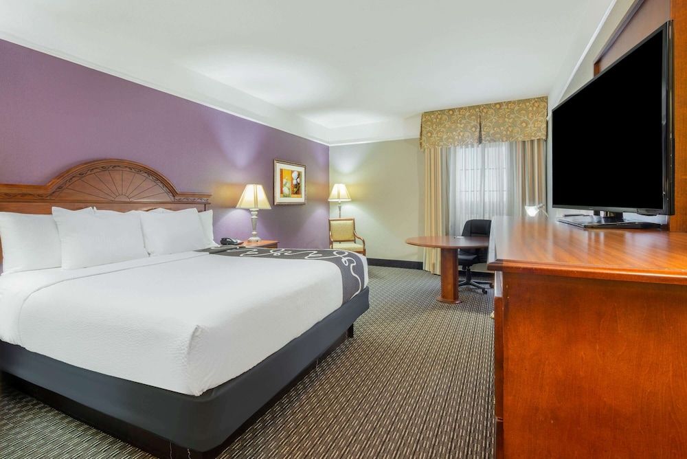 Room, 1 King Bed, Non Smoking
