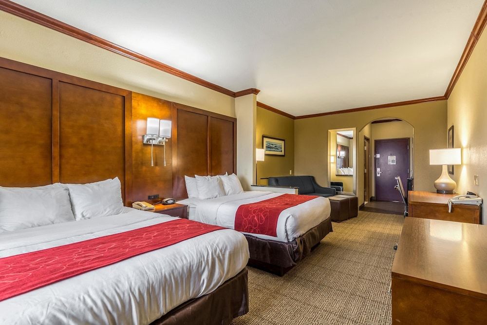 Suite, 2 Queen Beds, Non Smoking, Balcony