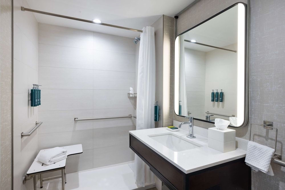 Superior Room, 2 Queen Beds, Accessible, Bay View (Bathtub)