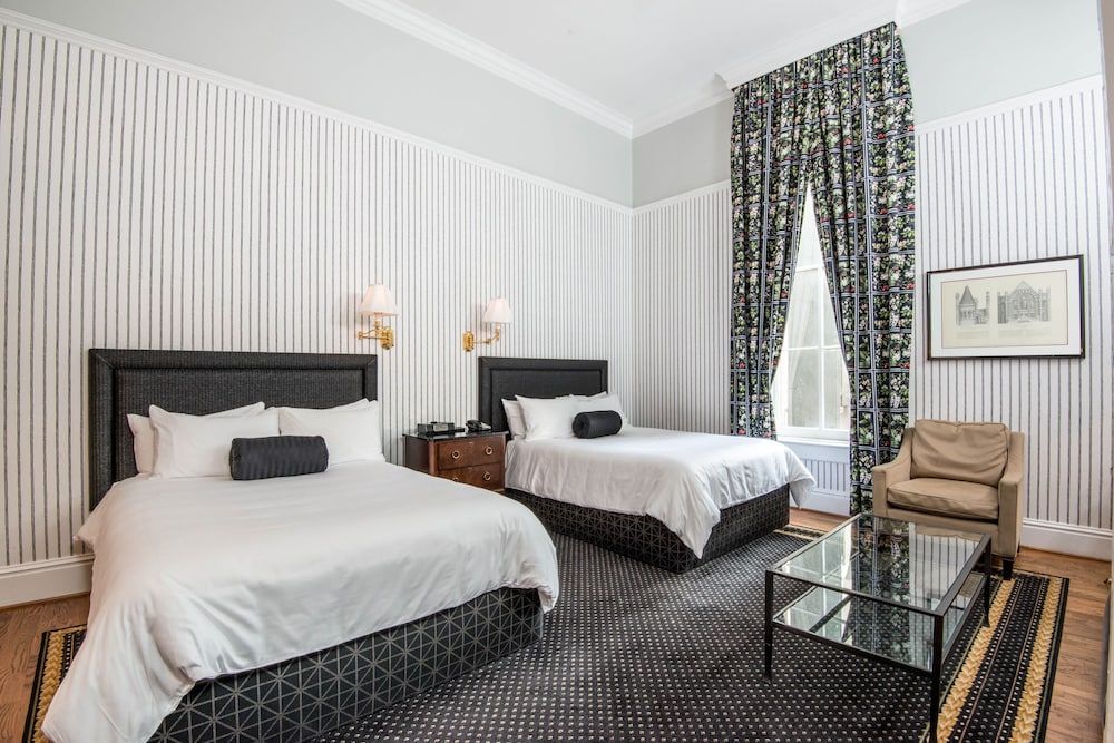 The Tremont House, Galveston, a Tribute Portfolio Hotel Deluxe Room, 2 Queen Beds 2