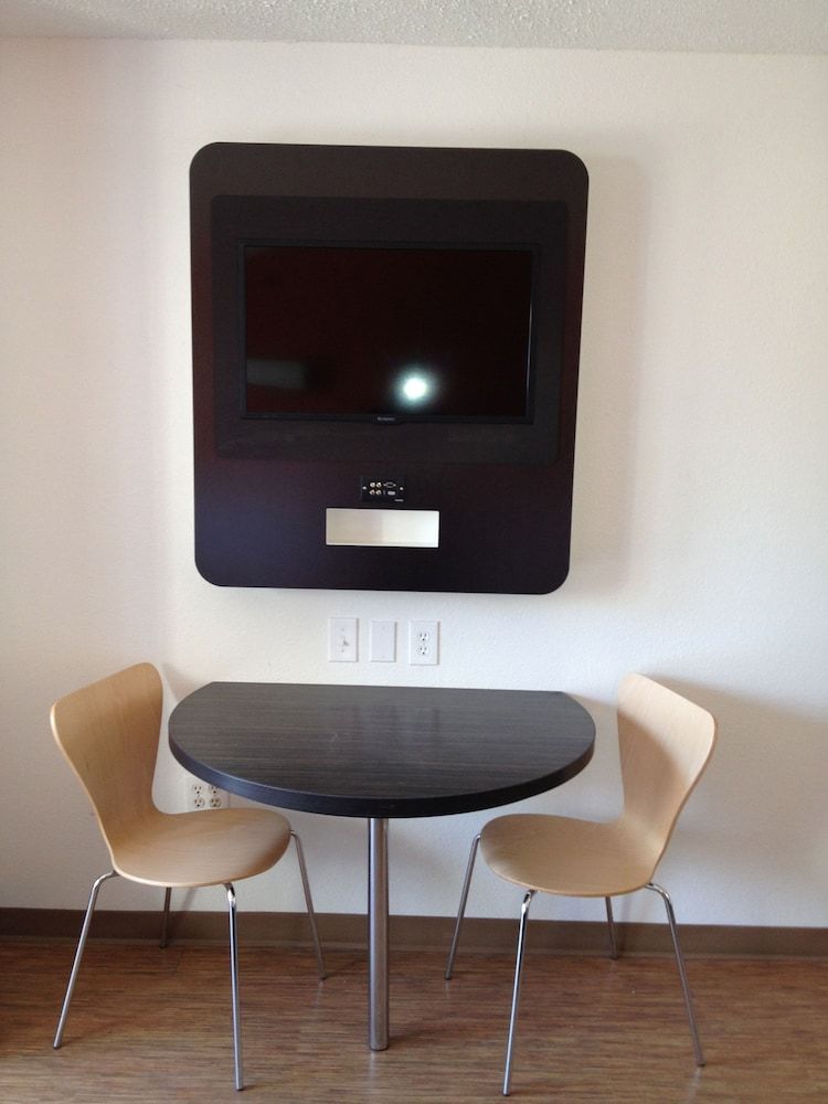 Motel 6 Grand Prairie, TX - Near Six Flags Drive Standard Room, 2 Double Beds, Non Smoking 6