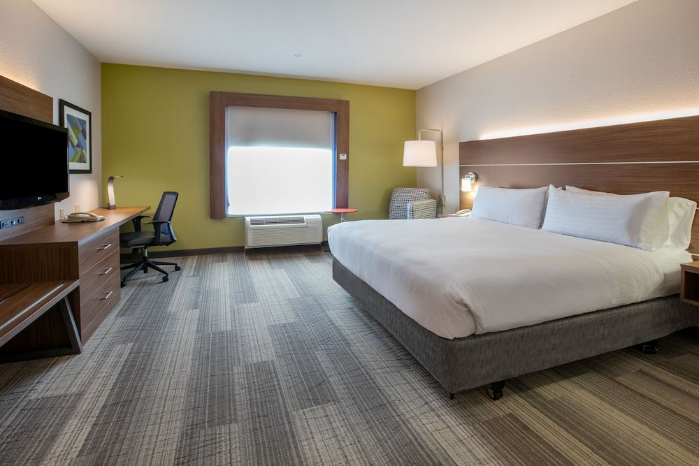 Suite, 1 King Bed (Additional Living Area)