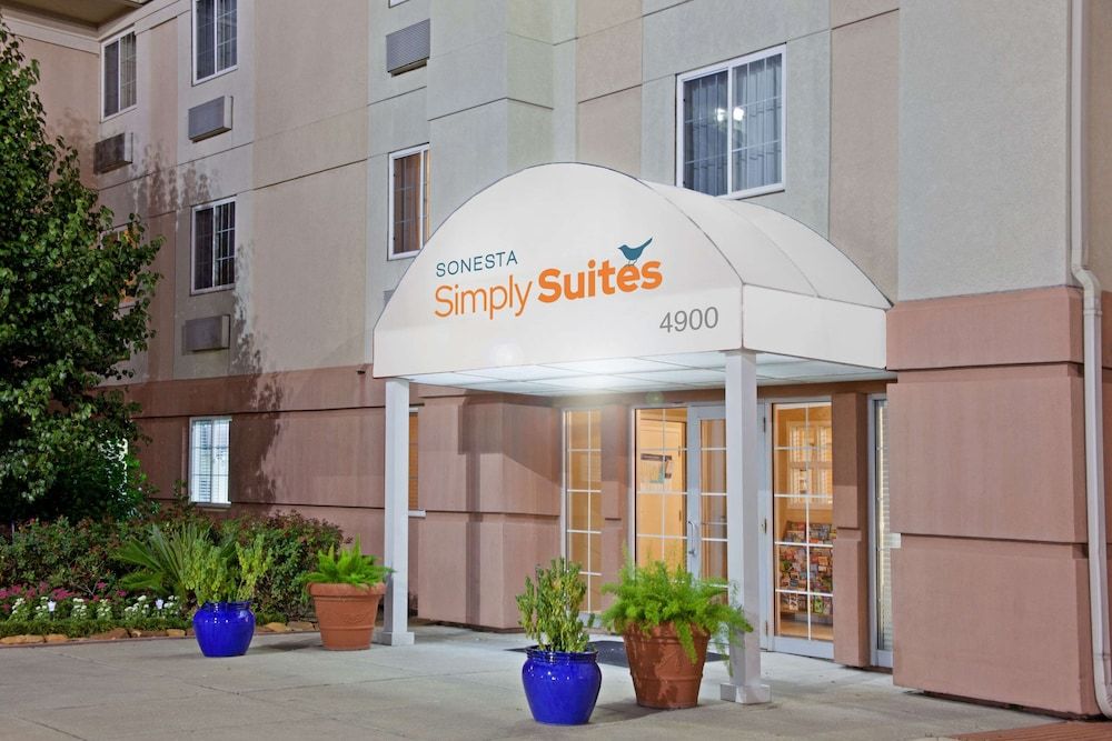 undefined Sonesta Simply Suites Houston Galleria Medical Center