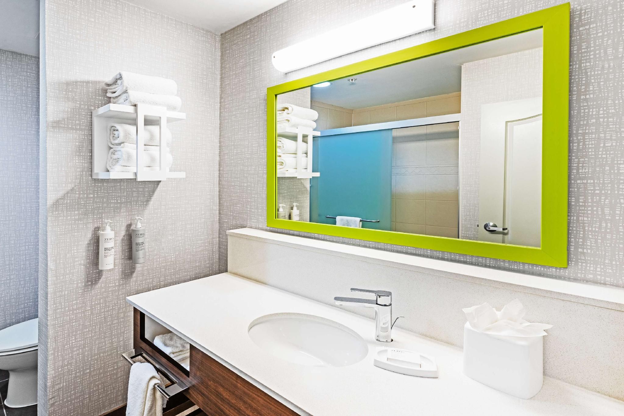 undefined Hampton Inn & Suites Houston Heights I-10 10