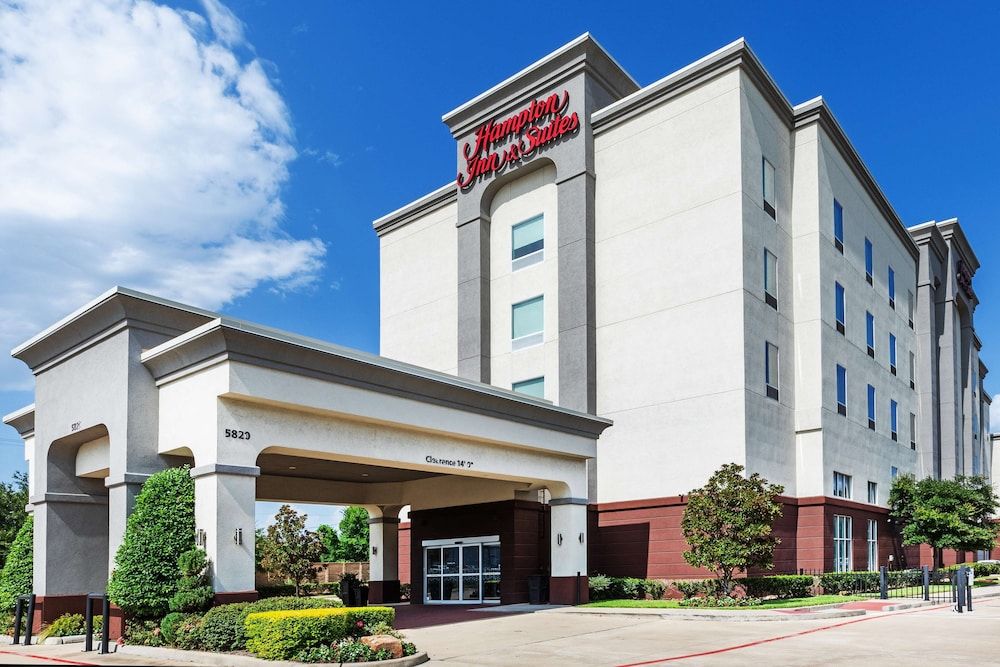 undefined Hampton Inn & Suites Houston Heights I-10