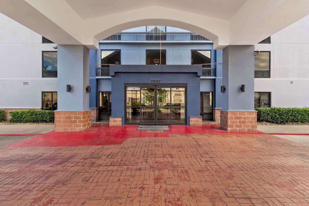 undefined Sonesta Essential NW Houston 8