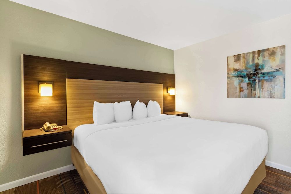 undefined Sonesta Essential NW Houston 9