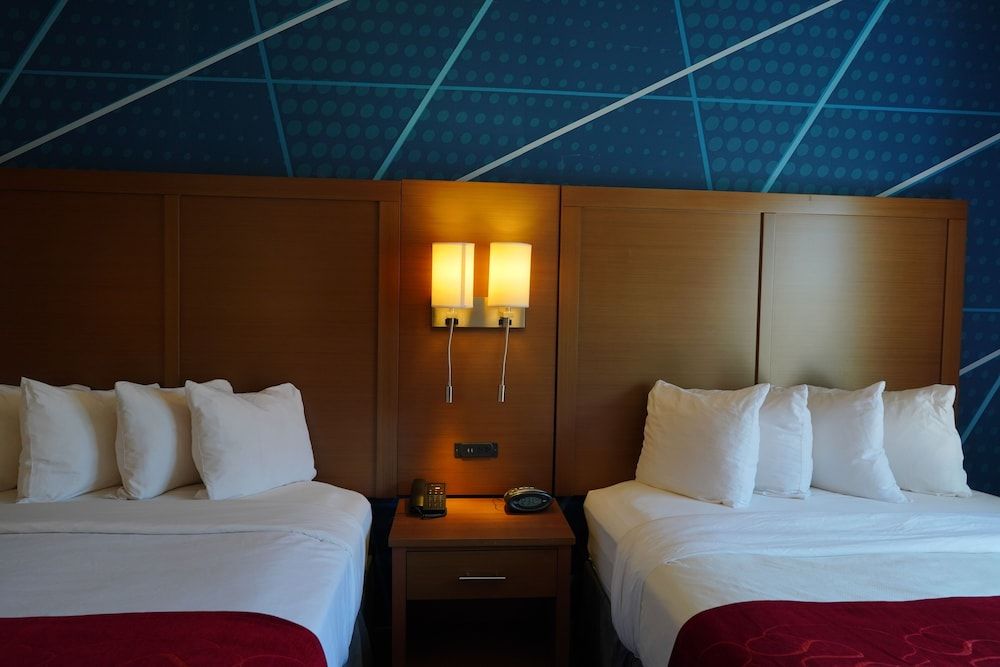 undefined Comfort Suites Bush Intercontinental Airport 8