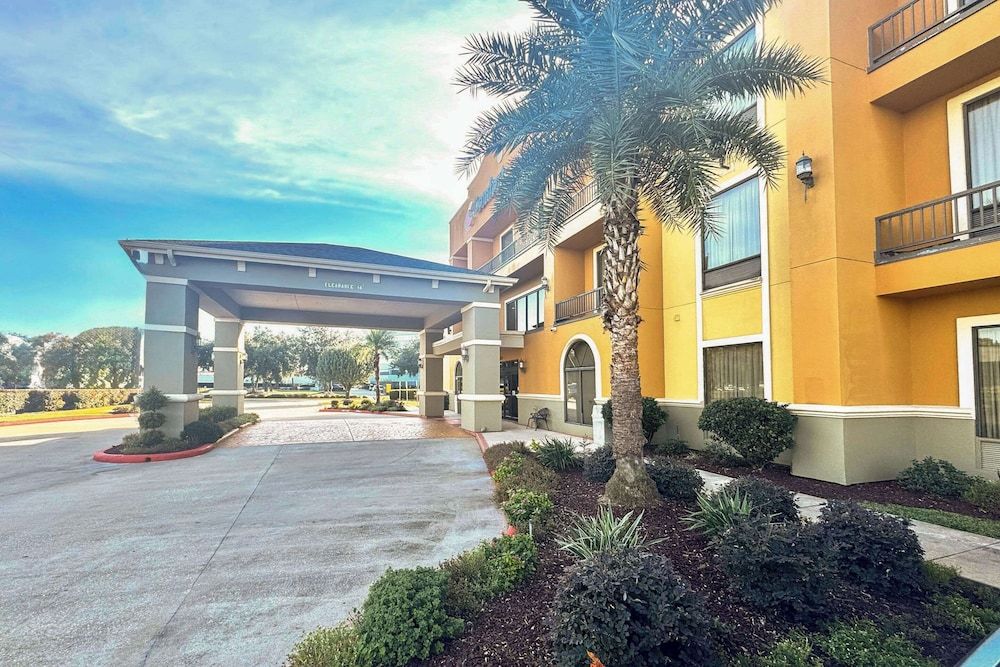 undefined Comfort Suites Westchase Houston Energy Corridor 6