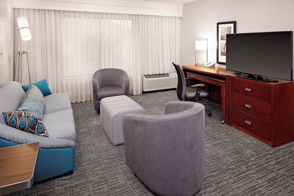 undefined Courtyard by Marriott Houston Rice University 9