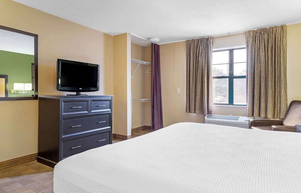 undefined Extended Stay America Suites Houston Galleria Westheimer 9