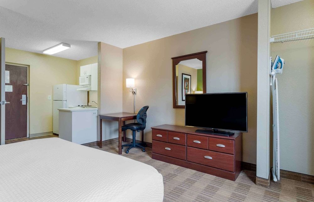 undefined Extended Stay America Suites Houston Galleria Westheimer 8