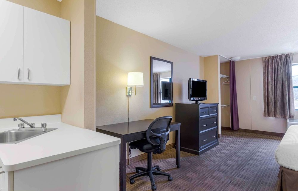 Extended Stay America Suites Houston Galleria Westheimer Studio 5