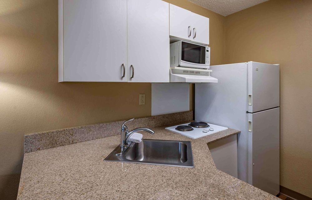 undefined Extended Stay America Suites Houston Med Ctr Greenway Plaza 8