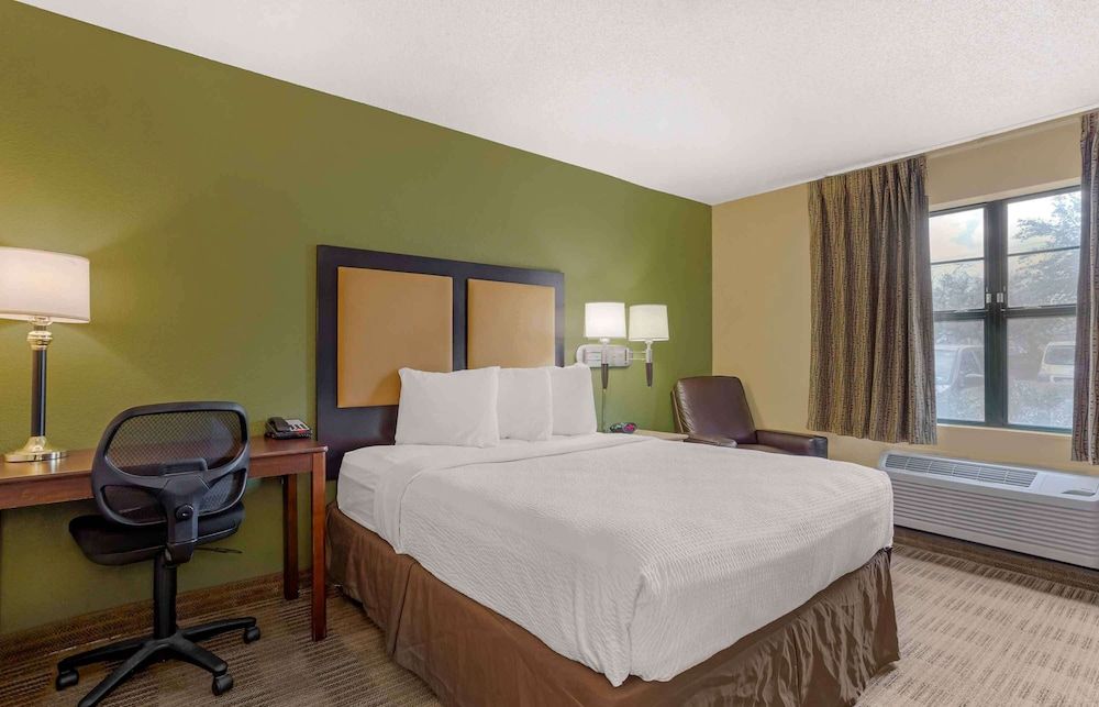 undefined Extended Stay America Suites Houston Med Ctr Greenway Plaza 3
