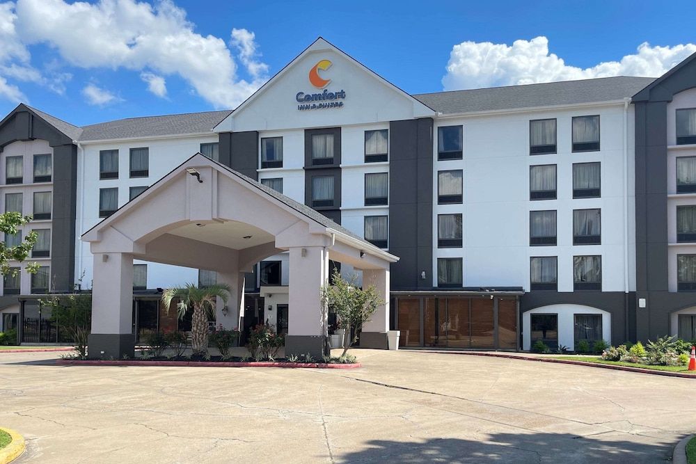 undefined Comfort Inn & Suites Houston I-10 West Energy Corridor 3