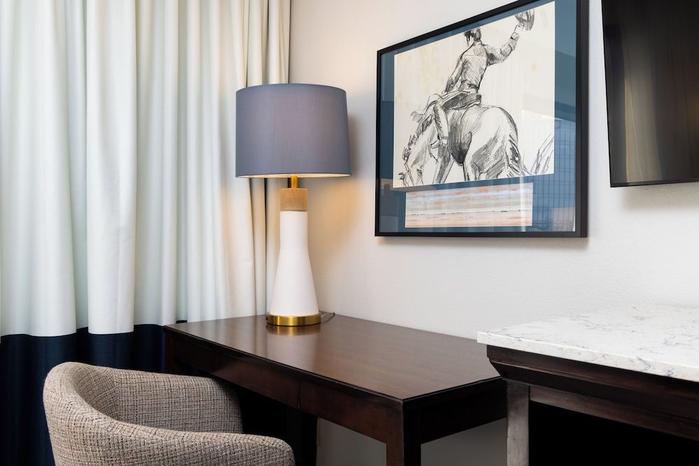 DoubleTree by Hilton Houston Medical Center Hotel & Suites Room, 2 Queen Beds 4