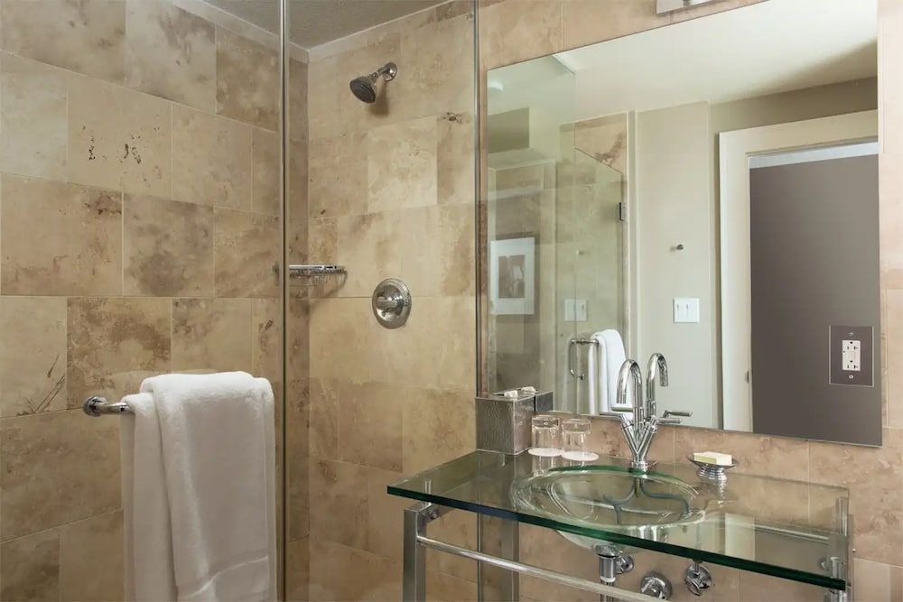 Hotel Zaza Houston Museum District Standard Room, 1 Queen Bed 6