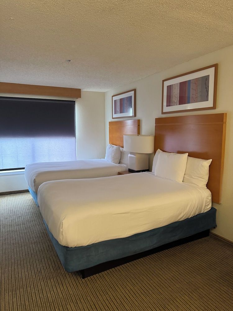 undefined ES Park 10 2