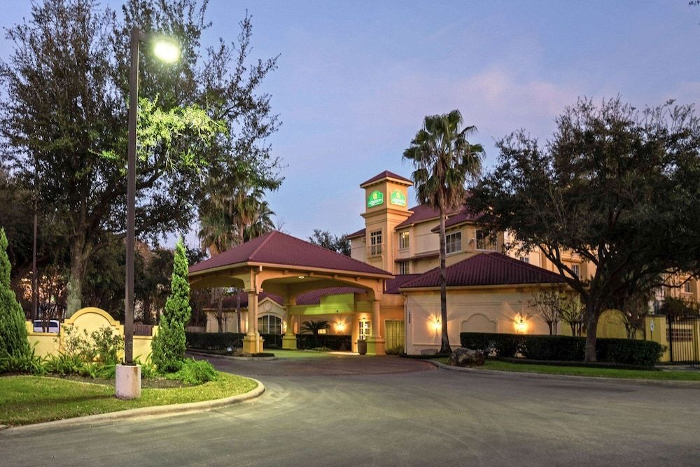 undefined La Quinta Inn & Suites by Wyndham Houston West Park 10 7