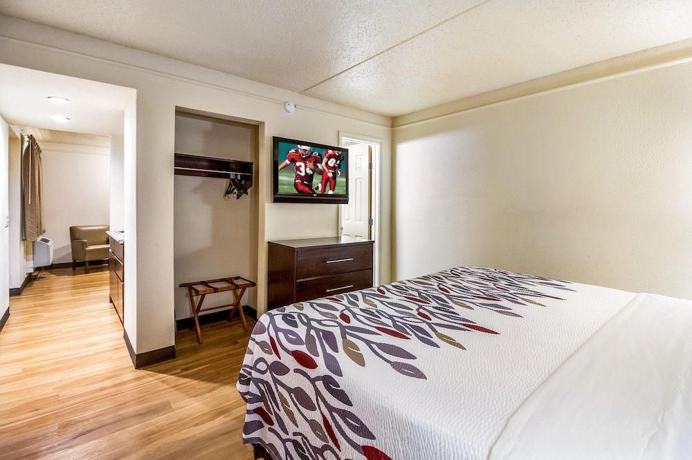 undefined Red Roof Inn Houston East – I-10 4