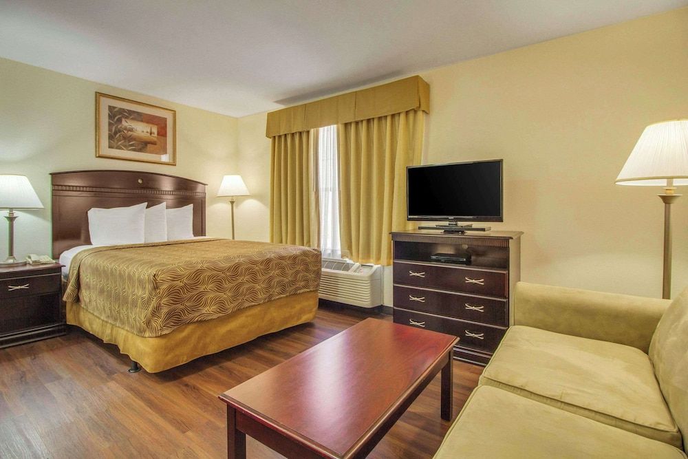 undefined MainStay Suites Texas Medical Center/Reliant Park 2