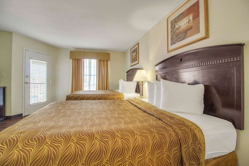 MainStay Suites Texas Medical Center/Reliant Park