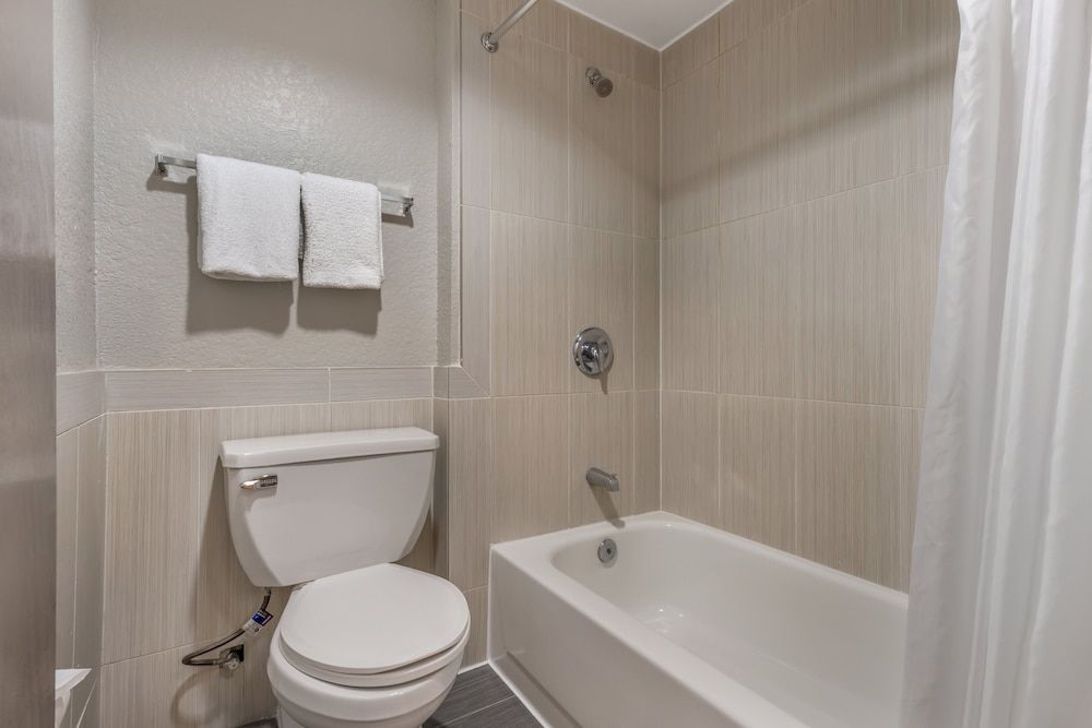 undefined Red Roof Inn Houston - Brookhollow 10