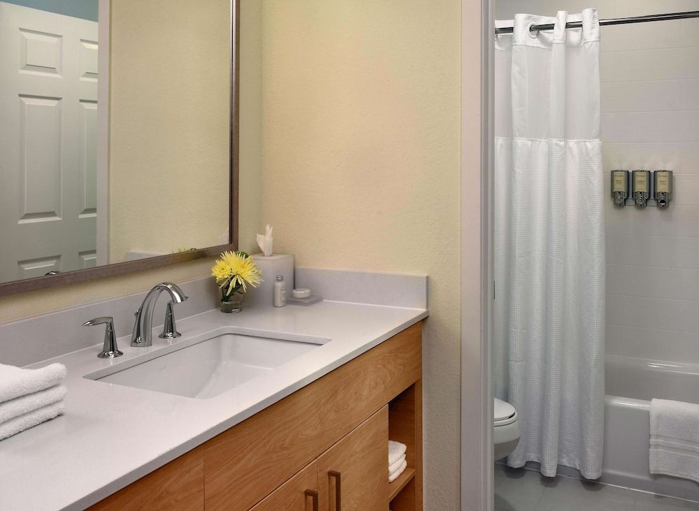 Sonesta ES Suites Houston Galleria Studio Suite, 1 King Bed 7