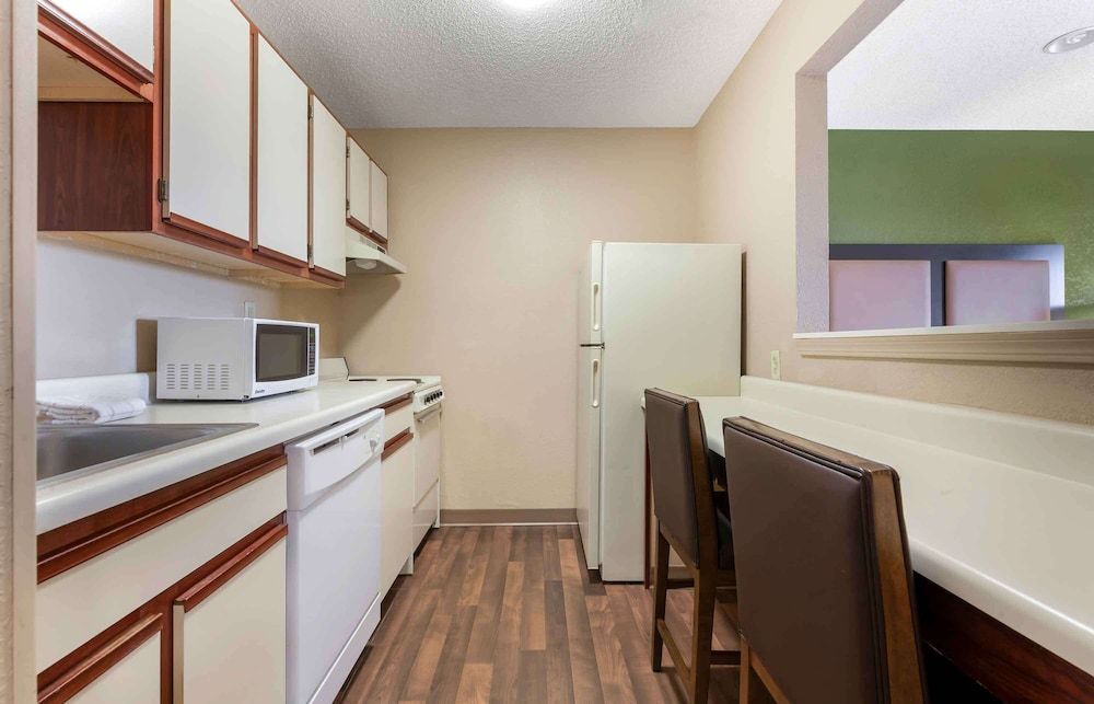 Extended Stay America Suites Houston Westchase Westheimer Deluxe Studio, Multiple Beds, Non Smoking 4