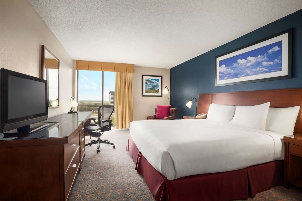 Executive Room, 1 King Bed, Non Smoking, Business Lounge Access