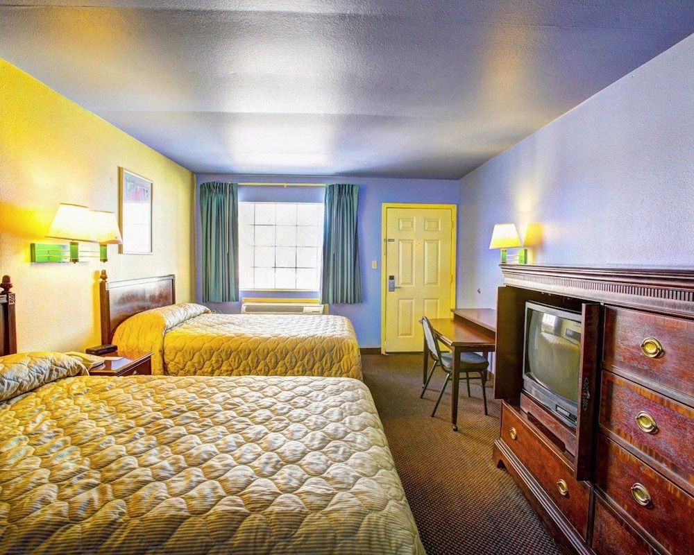 Nites Inn Double or Twin Room, 2 Double Beds, Non Smoking 2