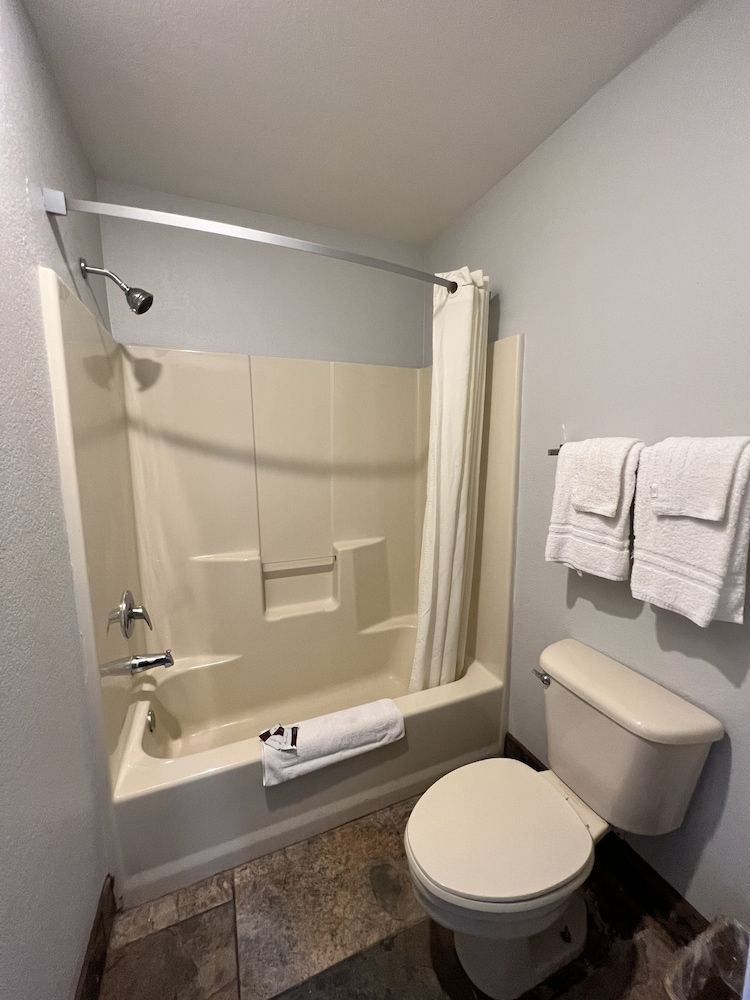 Texas Inn La Feria Basic Room, 2 Queen Beds, Smoking 5