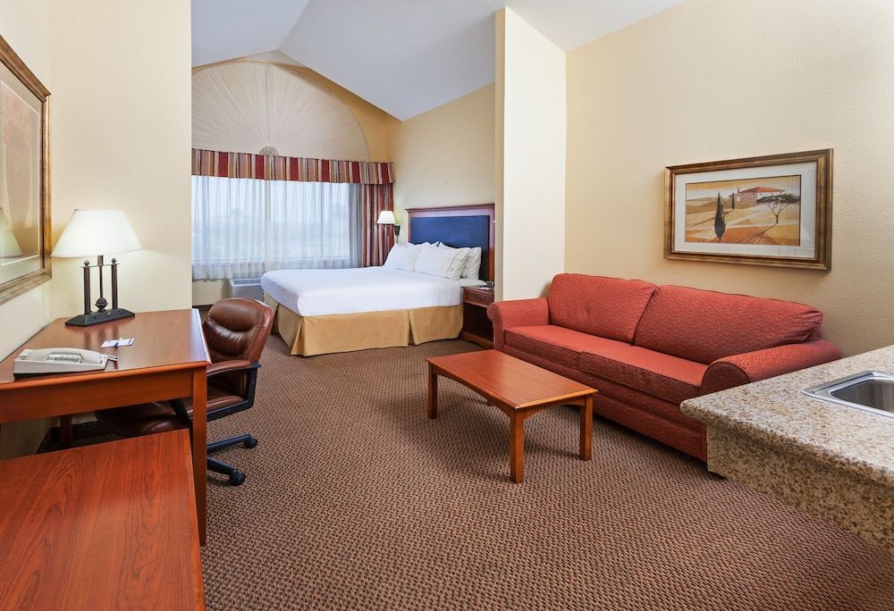 Suite, 1 Bedroom (1 King)