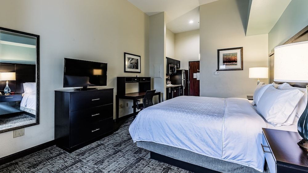 Studio Suite, Kitchen